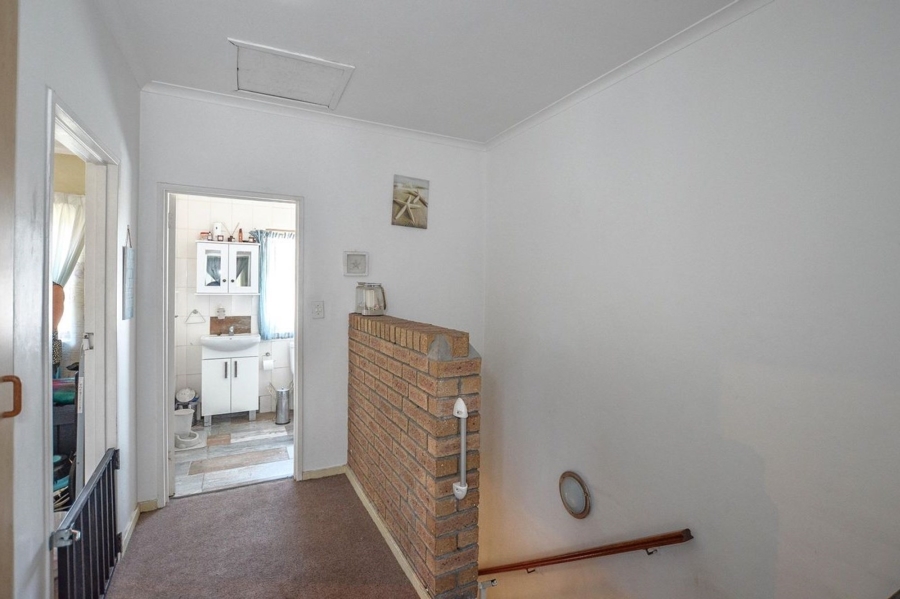 2 Bedroom Property for Sale in Labiance Estate Western Cape